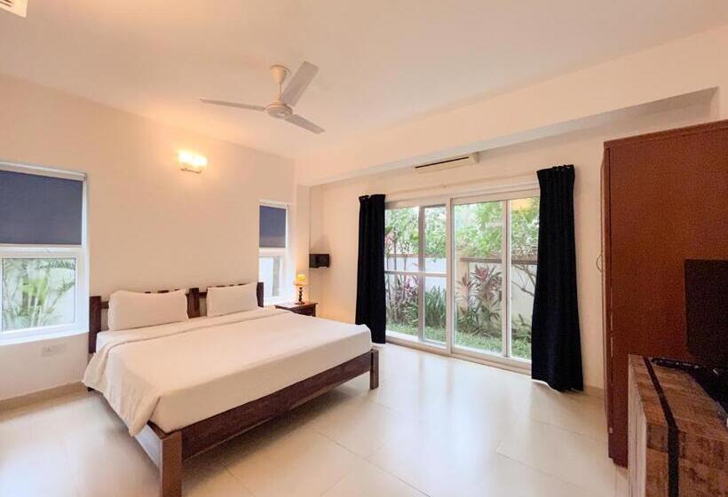 Апартаменты 1 Спальня Вид на Бассейн, Rainforest Enclave, Arpora 10 Mins To Baga Beach