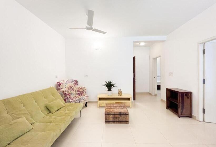 Апартаменты 1 Спальня Вид на Бассейн, Rainforest Enclave, Arpora 10 Mins To Baga Beach