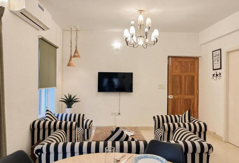 带泳池景观及2个卧室的公寓, Rainforest Enclave, Arpora   10 Mins To Baga Beach