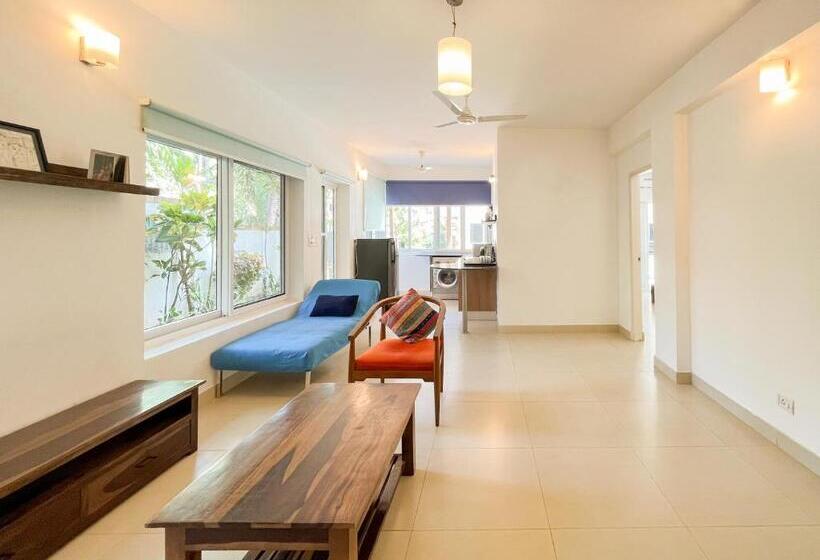 Апартаменты 1 Спальня Вид на Бассейн, Rainforest Enclave, Arpora 10 Mins To Baga Beach