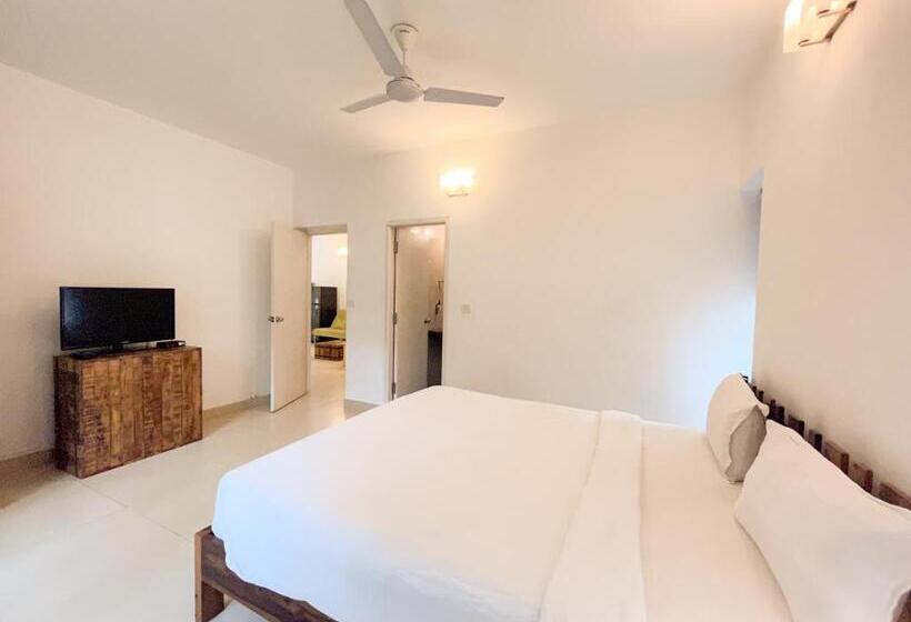 Апартаменты 1 Спальня Вид на Бассейн, Rainforest Enclave, Arpora 10 Mins To Baga Beach