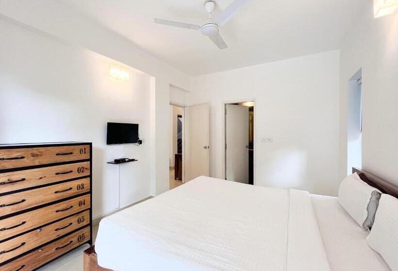 Апартаменты 1 Спальня Вид на Бассейн, Rainforest Enclave, Arpora 10 Mins To Baga Beach