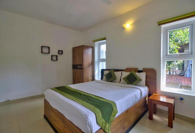 带泳池景观及2个卧室的公寓, Rainforest Enclave, Arpora   10 Mins To Baga Beach