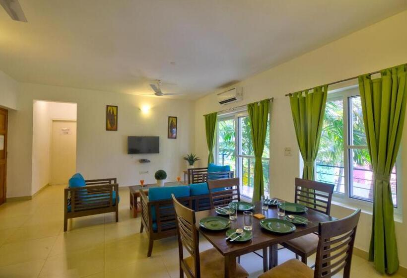 Апартаменты 2 спальни Вид на Бассейн, Rainforest Enclave, Arpora 10 Mins To Baga Beach