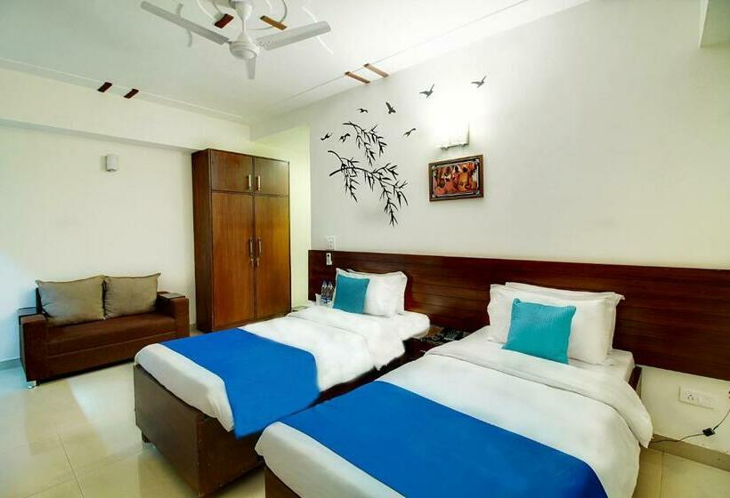 Deluxe Rum, Staayz Premium Gurgaon