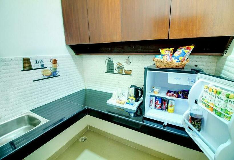 Quarto Deluxe, Staayz Premium Gurgaon