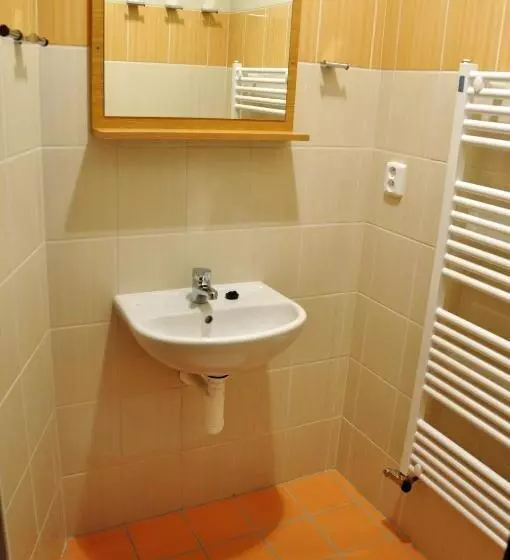 スタンダード４人部屋, Wellness Hotel Sauna
