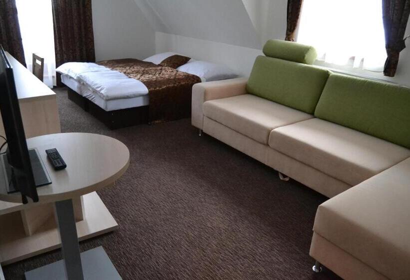 سوییت لوکس, Wellness Hotel Sauna