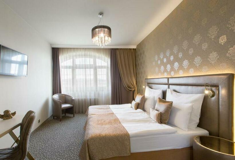 סוויטת 2 חדרי שינה, Sen