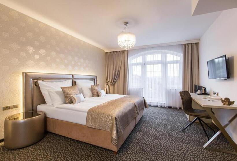 סוויטת 2 חדרי שינה, Sen