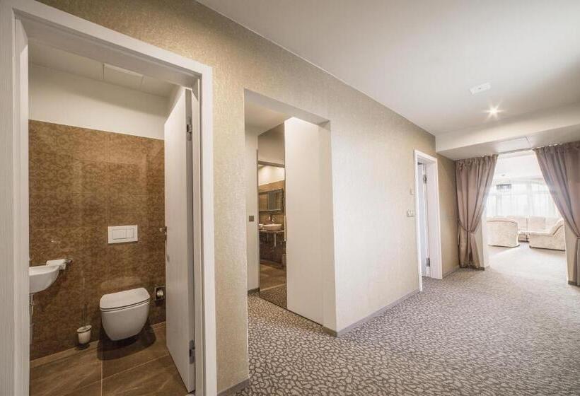 סוויטת 2 חדרי שינה, Sen