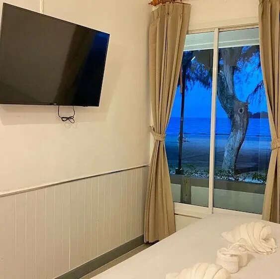 オーシャンビュースタンダードルーム, Laem Sing Natural Beach Resort