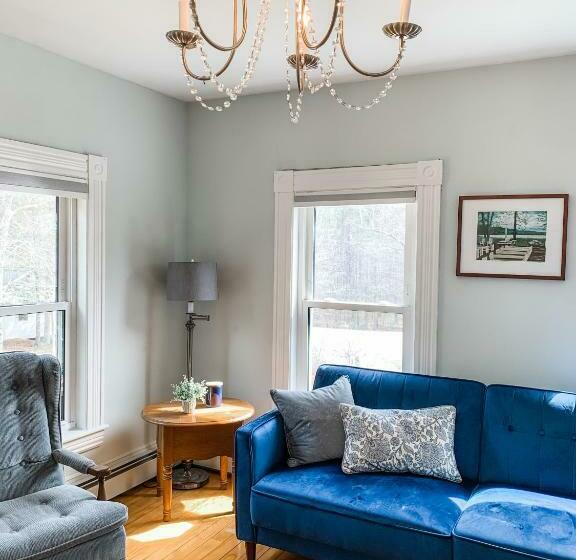 스위트 킹사이즈 침대, Inn On Golden Pond