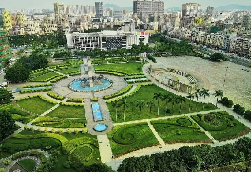 キングサイズベッドのデラックスルーム, Doubletree By Hilton Hotel Shenzhen Longhua