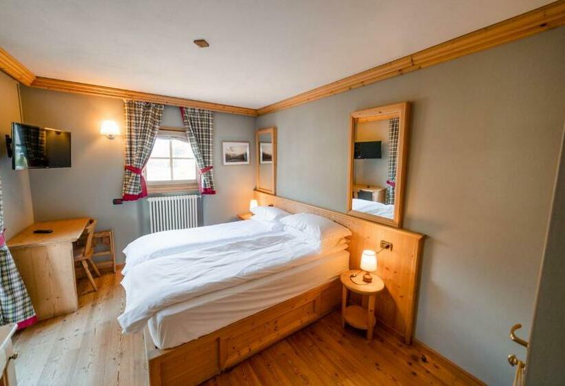 חדר סטנדרט נוף להרים, Alpi & Golf