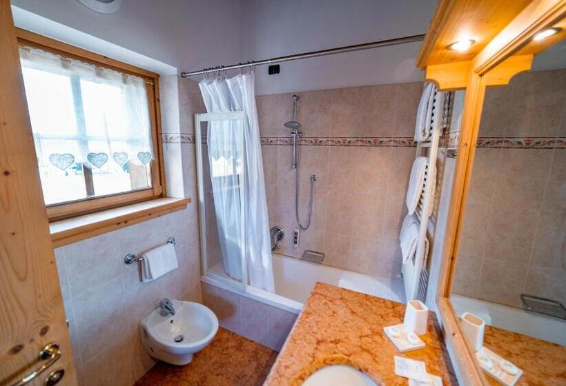 חדר סטנדרט נוף להרים, Alpi & Golf