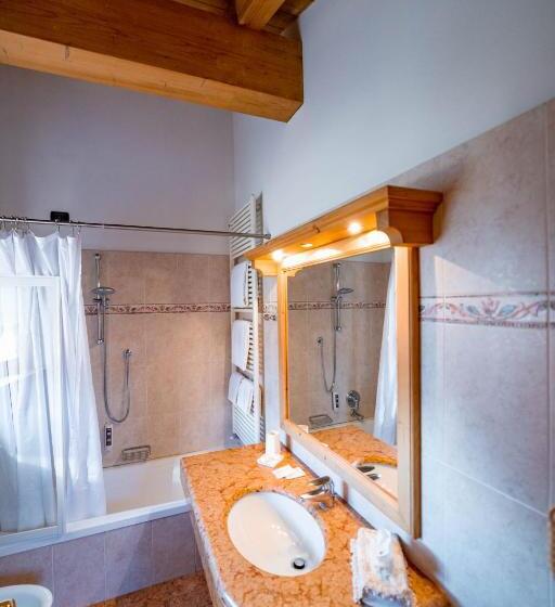 חדר פנטהאוז, Alpi & Golf