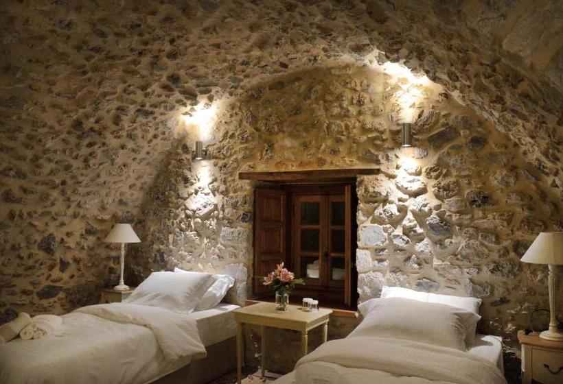 スーペリアファミリールーム, Archontiko Chioti