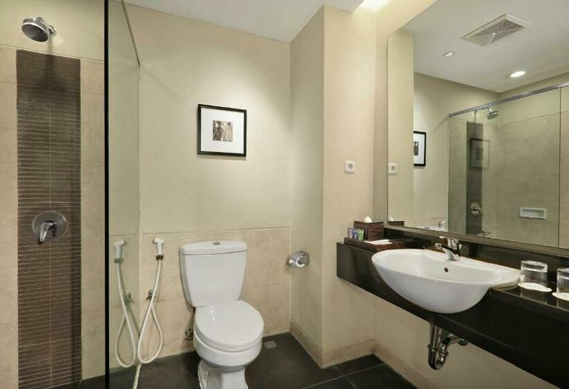 디럭스 룸, Aston Tanjung City