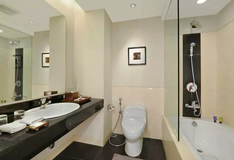 ジュニアスイート, Aston Tanjung City