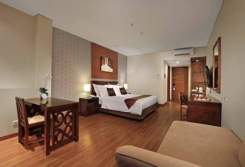 디럭스 룸, Aston Tanjung City