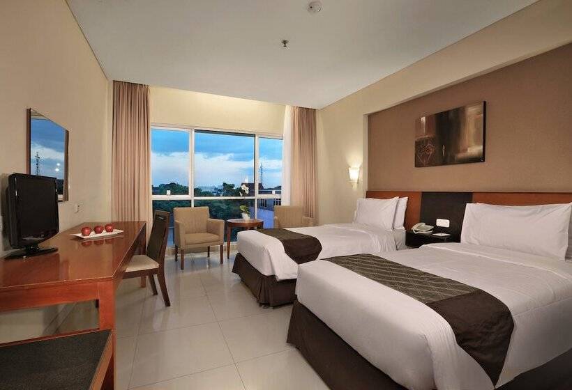 디럭스 룸, Aston Tanjung City