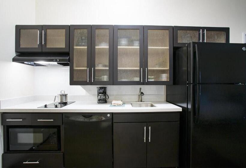 جناح لذوى الاحتياجات الخاصة, Candlewood Suites Longmont   Boulder Area, An Ihg