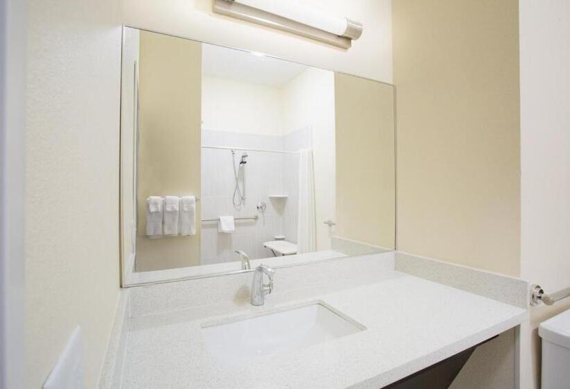 جناح لذوى الاحتياجات الخاصة, Candlewood Suites Longmont   Boulder Area, An Ihg