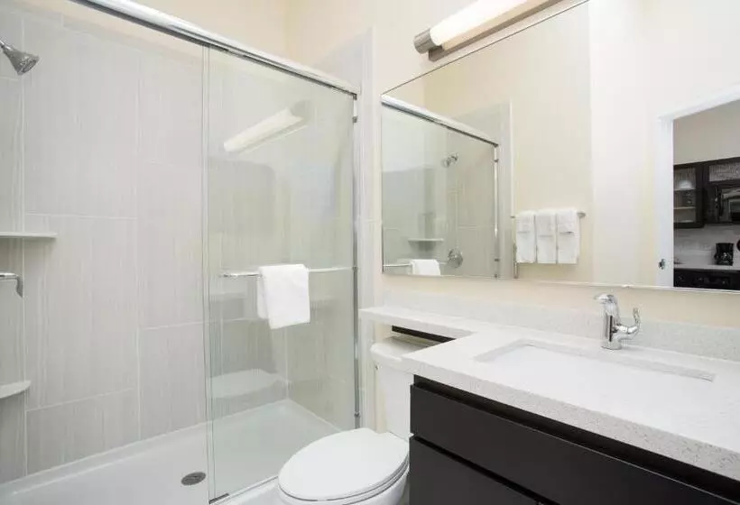 身障者適用スイートルーム, Candlewood Suites Longmont   Boulder Area, An Ihg