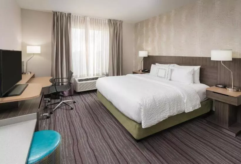 Standard-huone King-vuode, Fairfield Inn & Suites By Marriott Chicago Schaumburg
