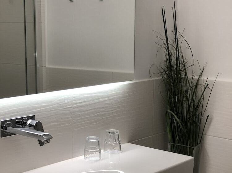 غرفة قياسية, Friesachers Aniferhof