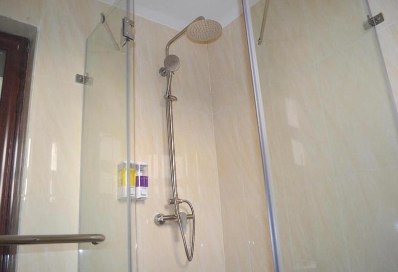 اتاق لوکس یک تخته, Hillside Plaza