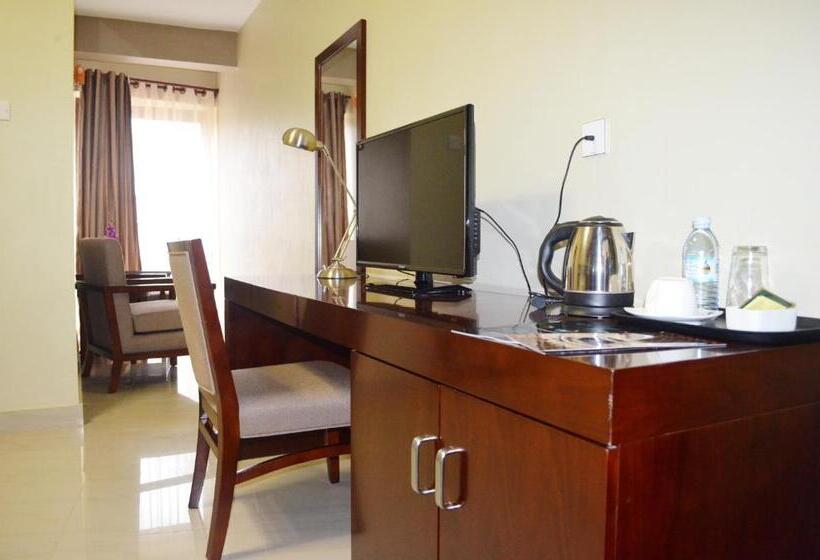 اتاق استاندارد, Hillside Plaza