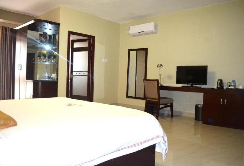 اتاق استاندارد, Hillside Plaza