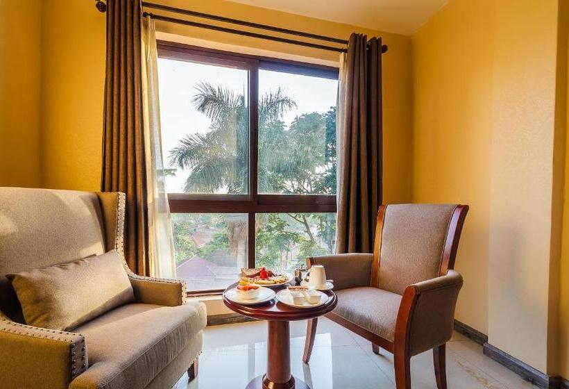 اتاق استاندارد, Hillside Plaza