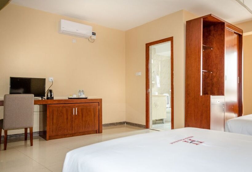 اتاق لوکس, Hillside Plaza