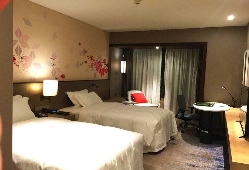 标准间, Hilton Garden Inn Zhongshan Guzhen