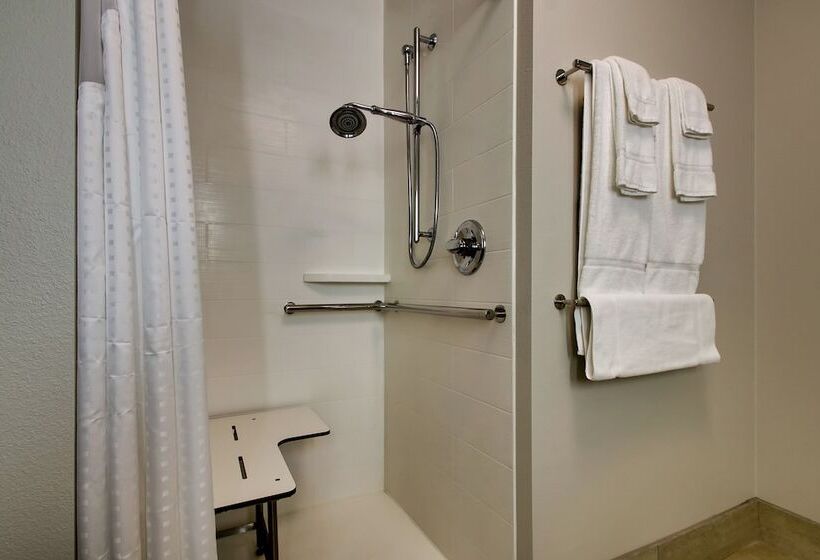 جناح لذوى الاحتياجات الخاصة, Holiday Inn Express & Suites   Mount Vernon, An Ihg