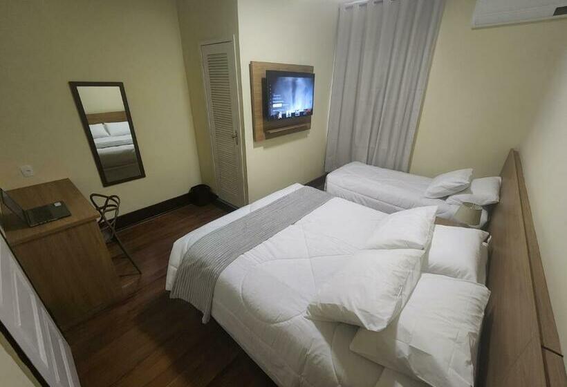 标准三人间, Pousada Catedral