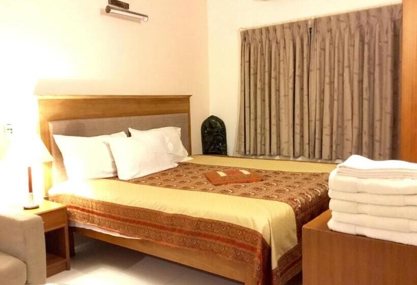 جناح عائلي, Sai Towers