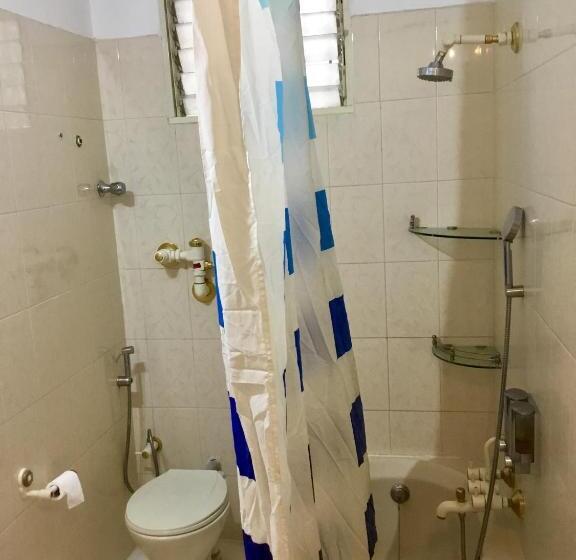 جناح عائلي, Sai Towers