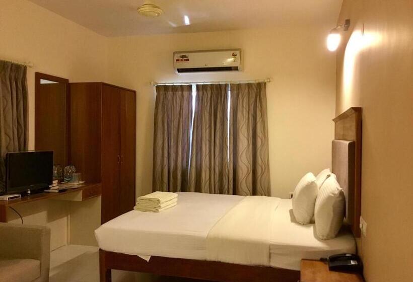 غرفة قياسية, Sai Towers