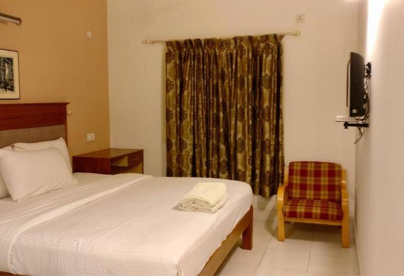 غرفة قياسية, Sai Towers