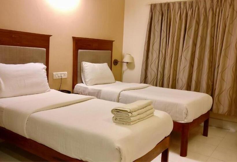 غرفة قياسية, Sai Towers