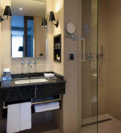 اتاق لوکس با تخت بزرگ, Skopje Marriott