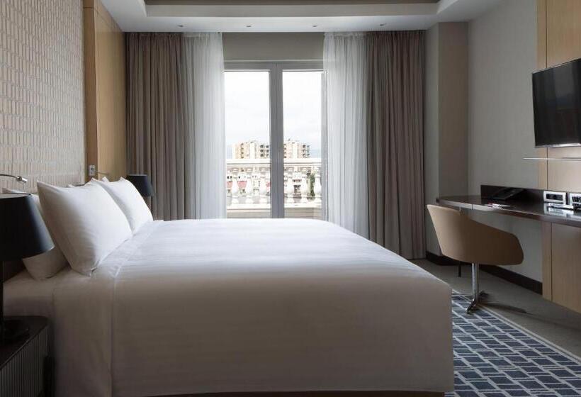 سوییت اجرایی, Skopje Marriott