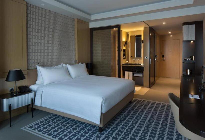 اتاق استاندارد با تخت بزرگ, Skopje Marriott