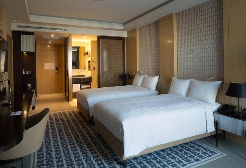 اتاق استاندارد با تخت بزرگ, Skopje Marriott