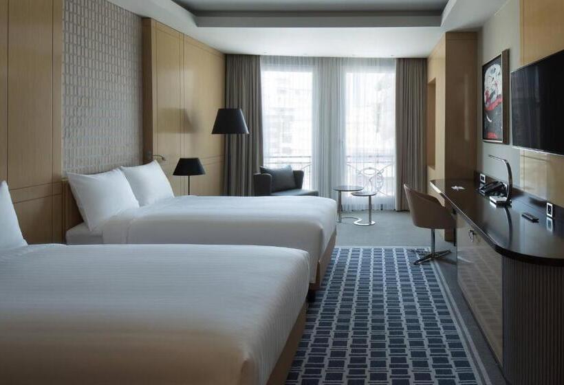 اتاق لوکس, Skopje Marriott