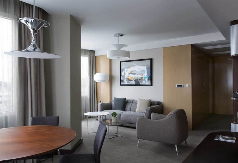 سوئیت پریمیوم, Skopje Marriott